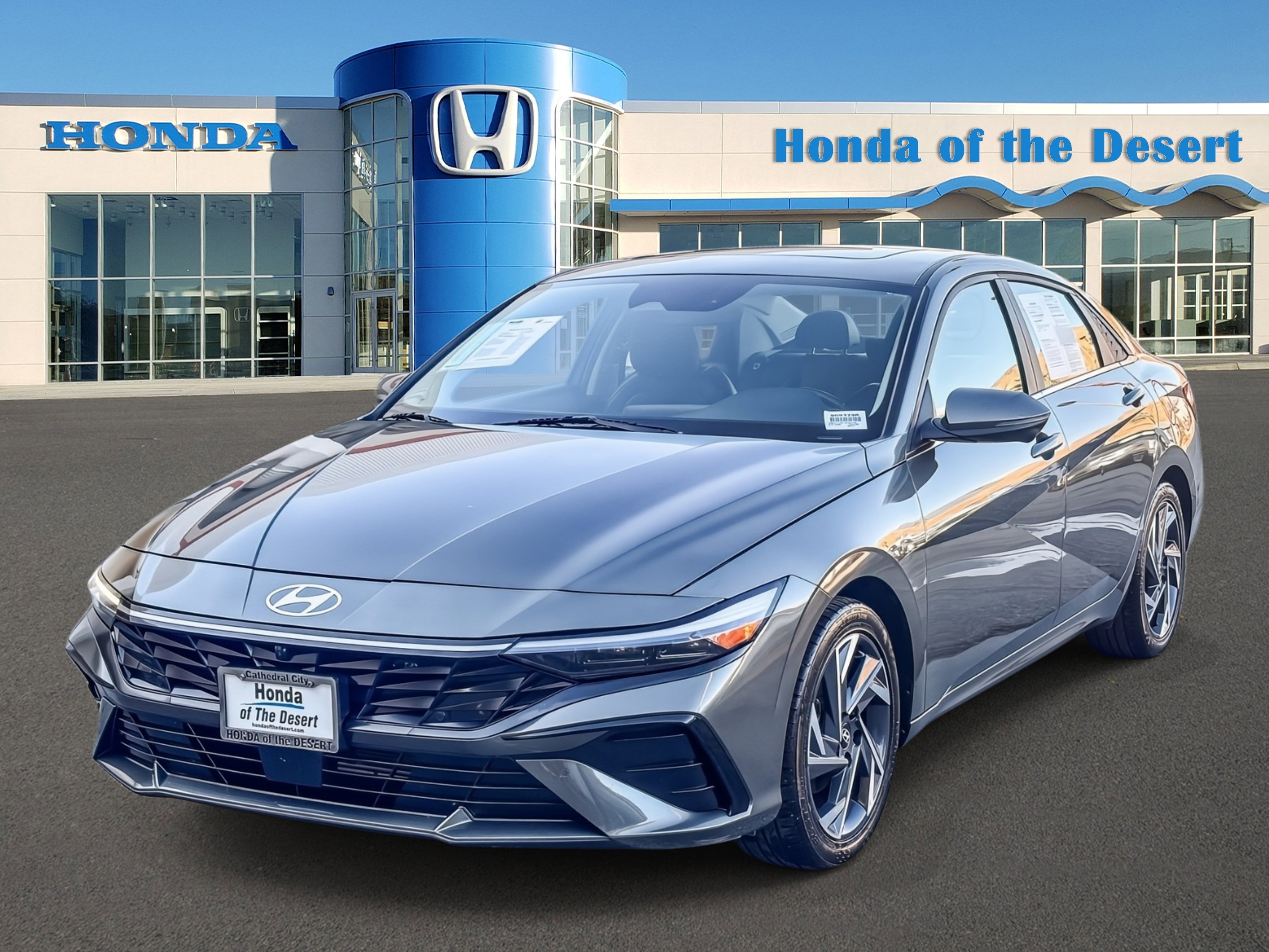Used 2024 Amazon Gray Hyundai Limited image 3