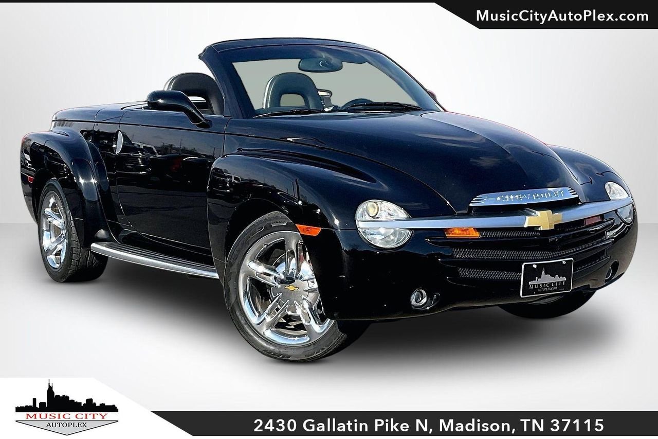 2005 Chevrolet SSR LS's photo