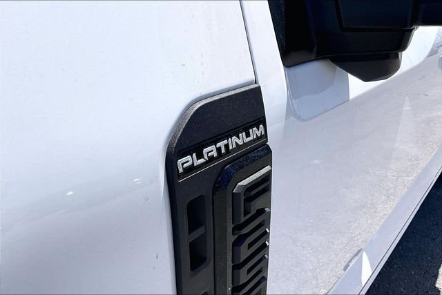 2025 Ford F-250 Super Duty Platinum - Photo 31