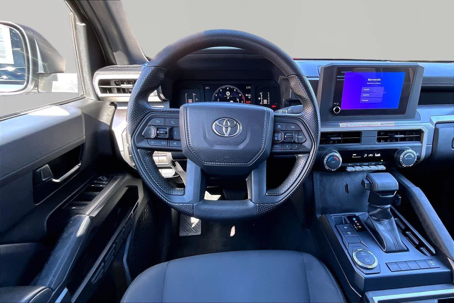 Used 2025 Ice Cap Toyota SR5 image 6