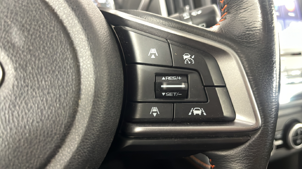 Used 2019 Khaki Subaru 2.0i Limited image 27