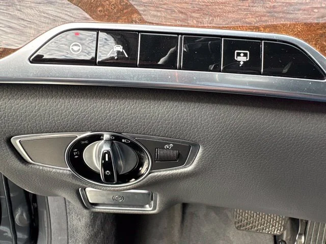 Used 2019 Gray Mercedes-Benz S 560 image 19