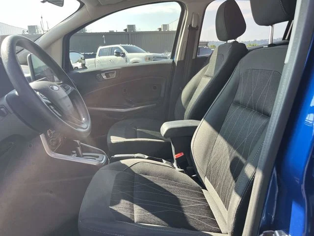 Certified Used 2021 Lightning Blue Metallic Ford SE image 19