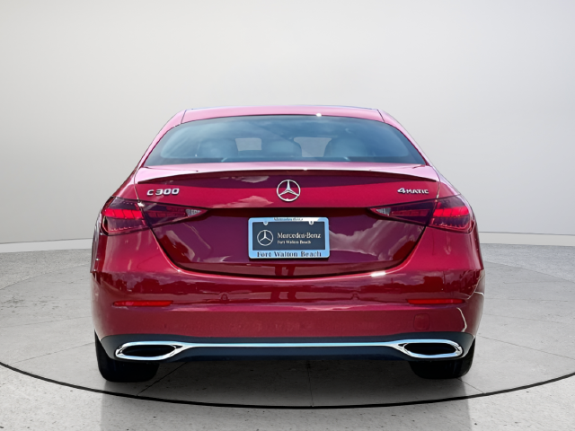 New 2026 MANUFAKTUR Patagonia Red Metallic Mercedes-Benz C 300 image 4