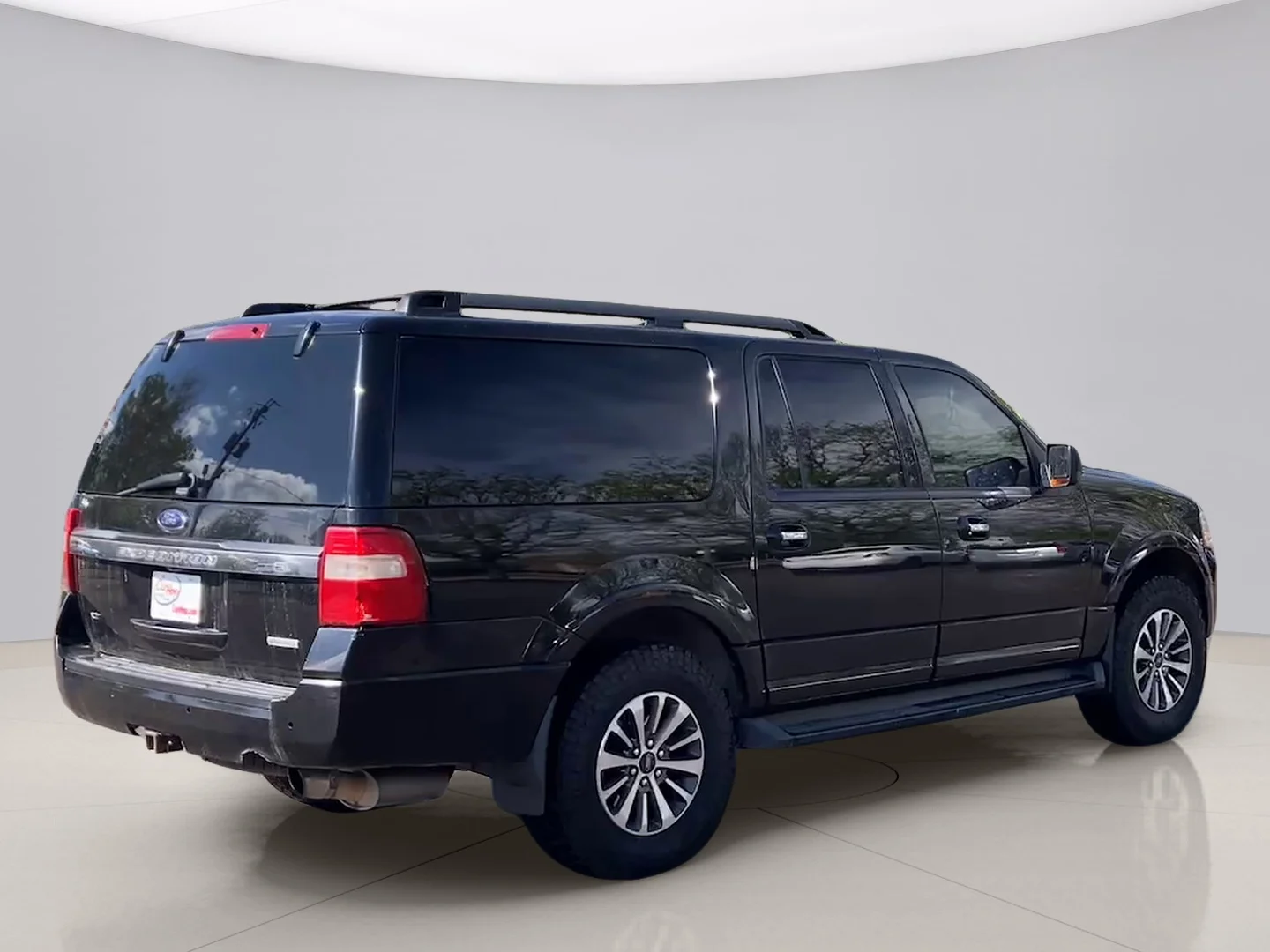 Used 2017 Black Ford XLT image 5