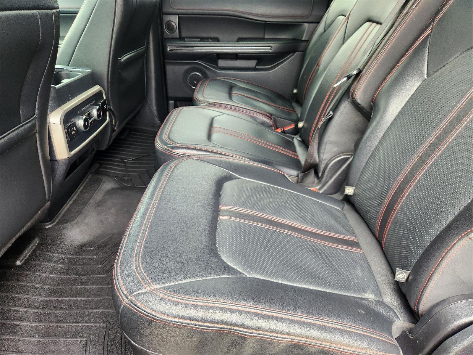 2022 Ford Expedition Max photo 31 of 35
