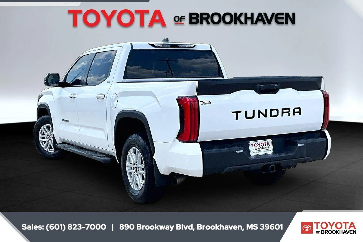 Used 2024 Ice Cap Toyota SR5 image 2