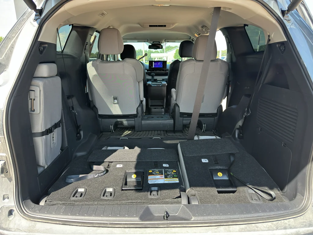 Used 2026 Heavy Metal Toyota LE image 5