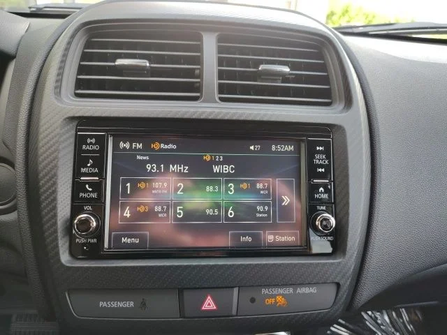 2025 Mitsubishi Outlander Sport ES - Photo 17