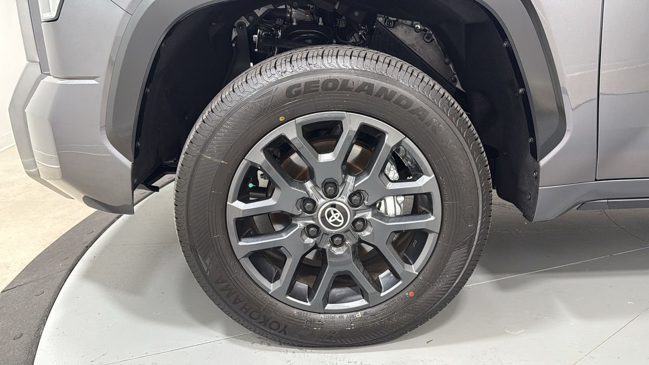 2026 Toyota Tundra Platinum - Photo 24