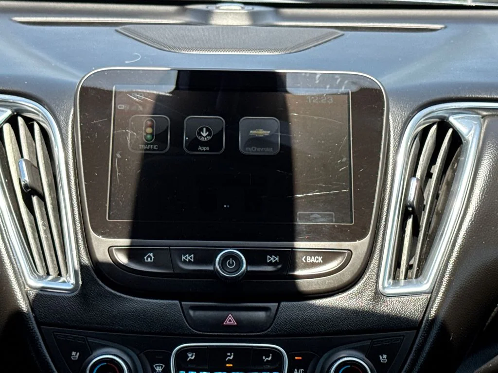 Used 2018 Gray Chevrolet Premier image 22