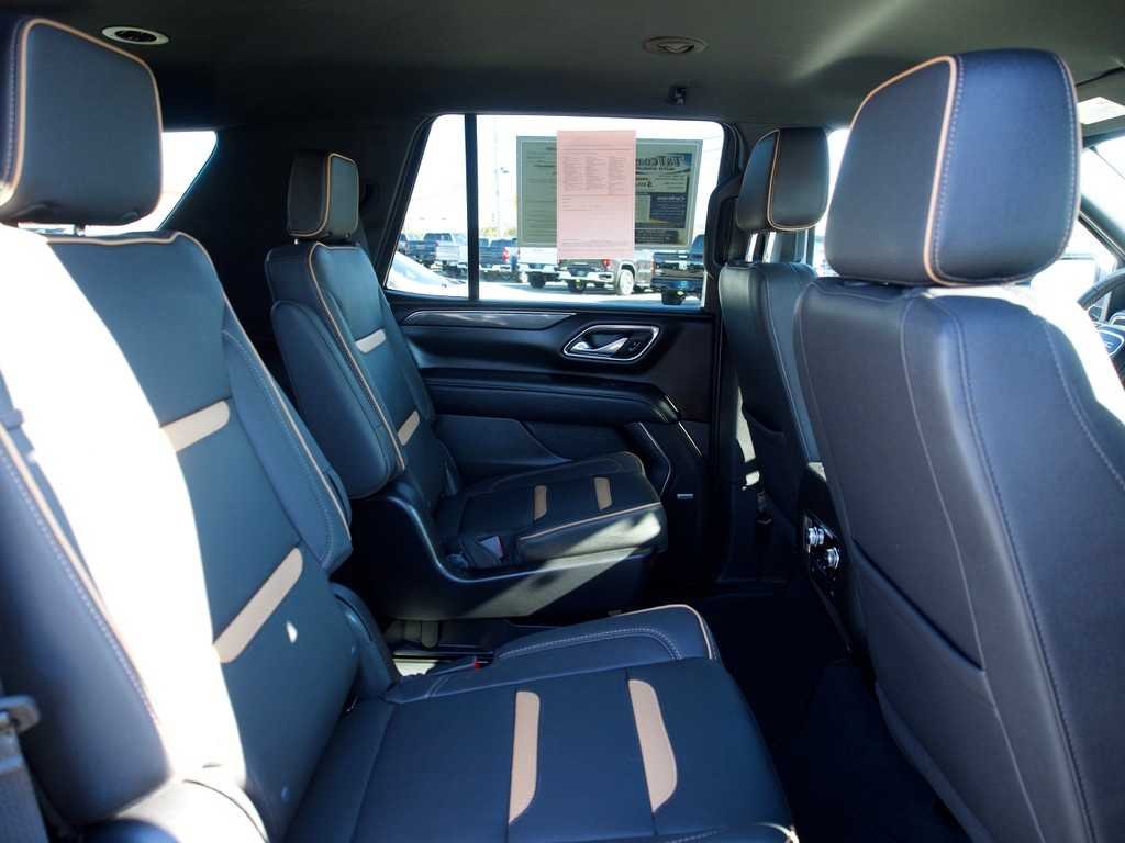Certified Used 2023 TITANIUM RUSH METALLIC GMC AT4 image 19