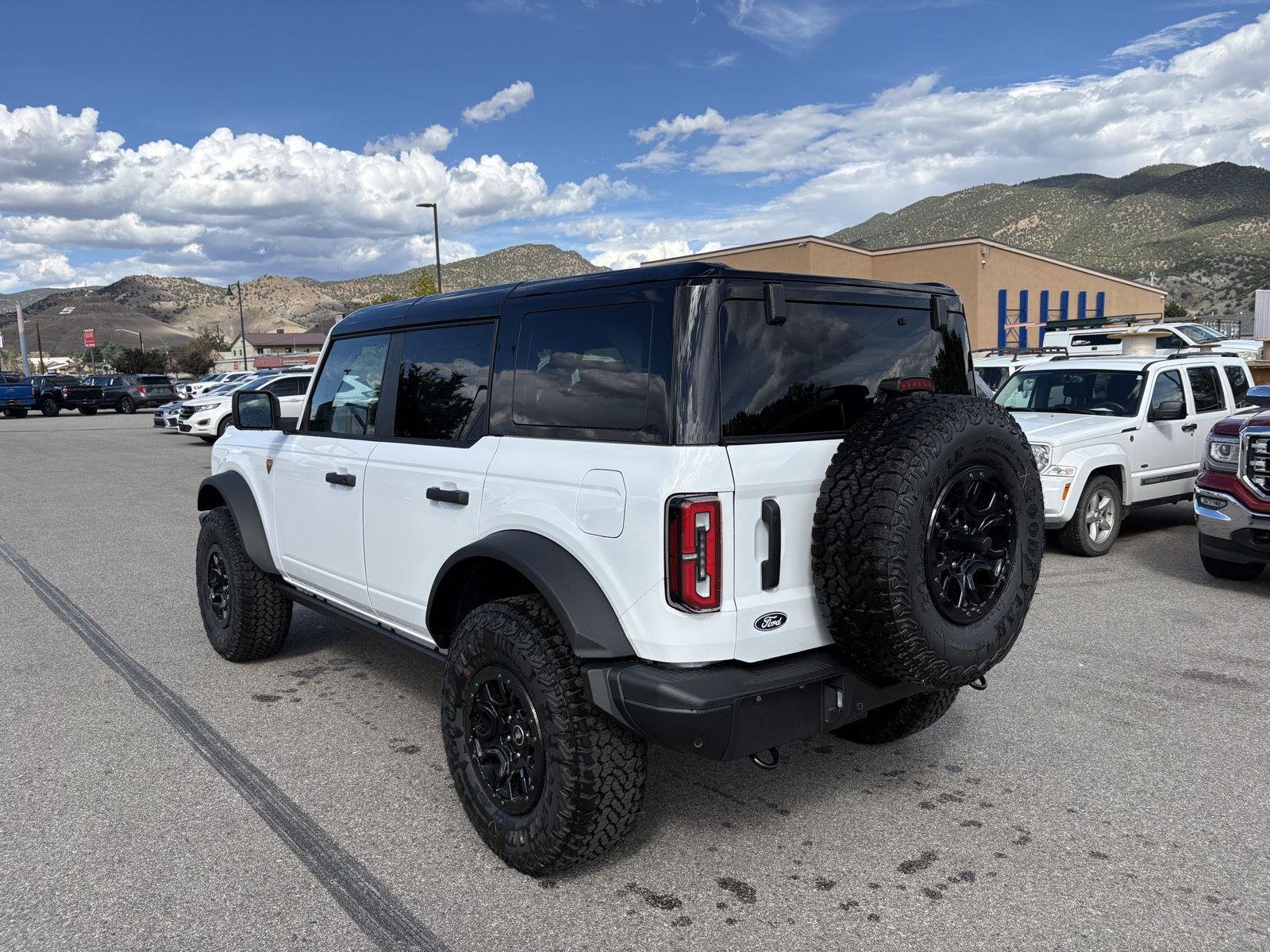 New 2026 Oxford White Ford Badlands® image 3