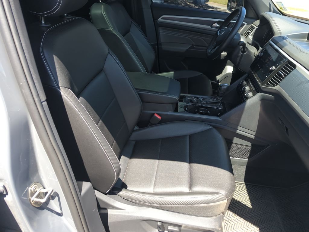 Used 2023 Gray Volkswagen 3.6L V6 SEL R-Line image 38
