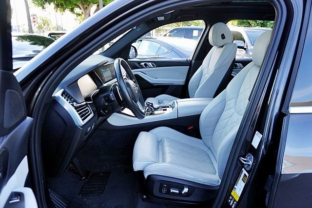 Used 2023 Gray BMW xDrive40i image 13