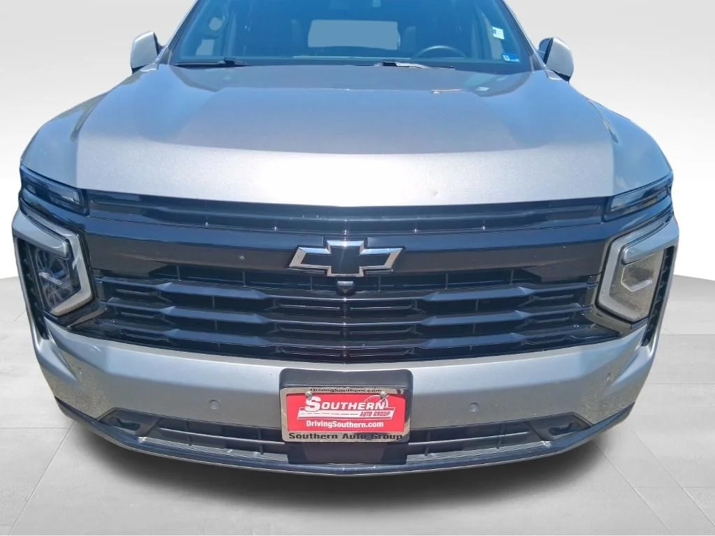 Used 2025 Gray Chevrolet RST image 15