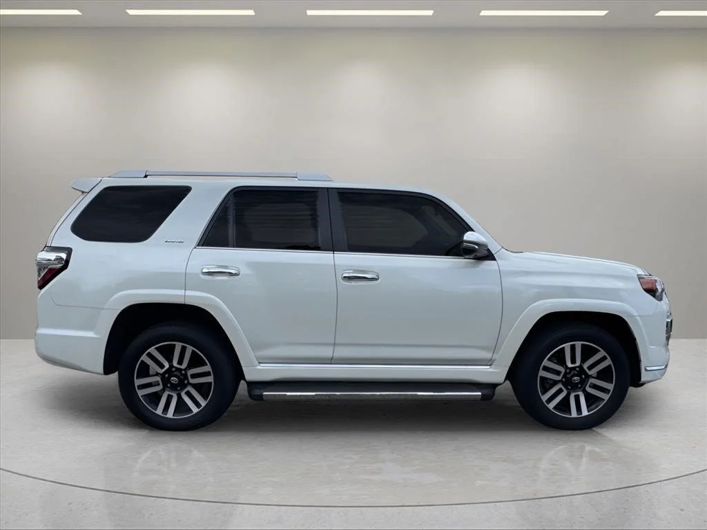 Used 2022 Blizzard Pearl Toyota Limited image 7