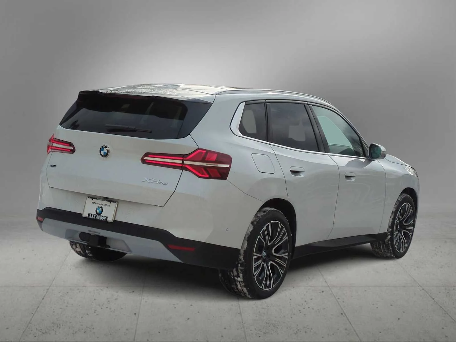 New 2026 Mineral White Metallic BMW 30 xDrive image 8