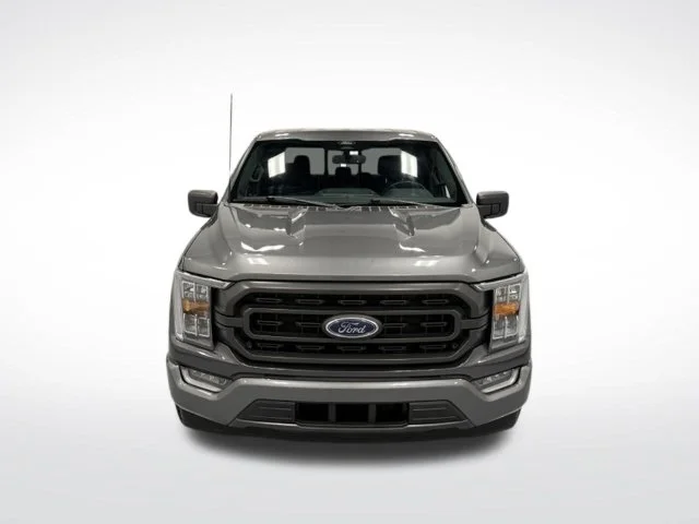 Used 2022 Gray Ford XLT image 3