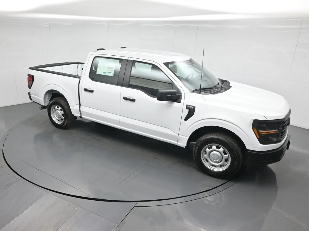 New 2026 Oxford White Ford XL image 35
