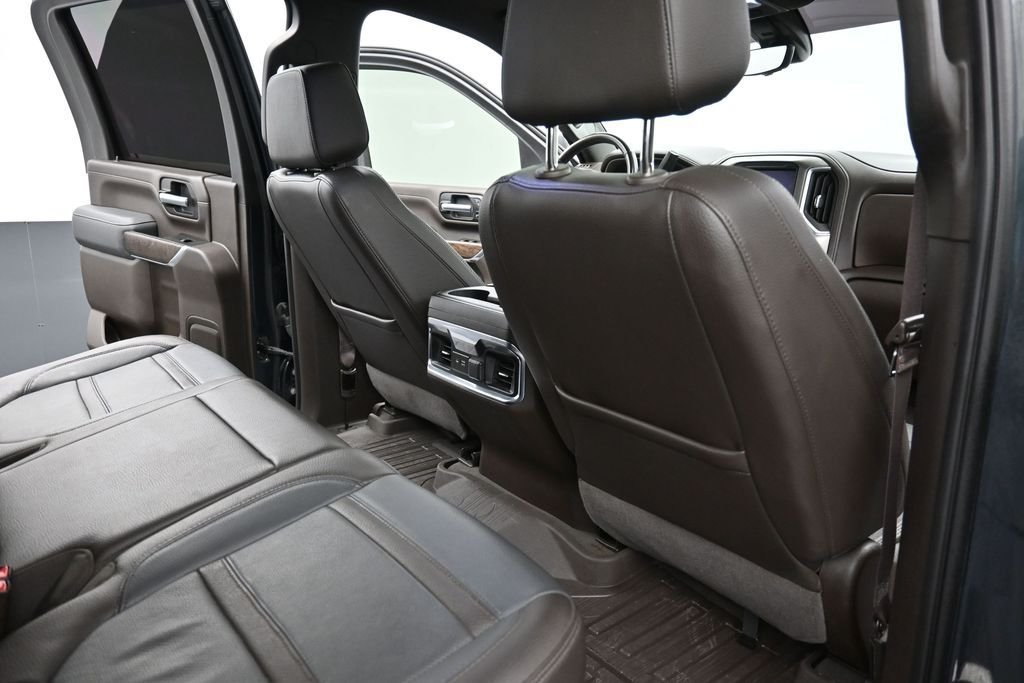 Used 2022 Green GMC Denali image 2