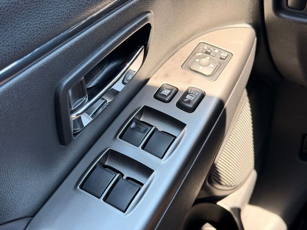 Used 2024 Gray Mitsubishi  image 27