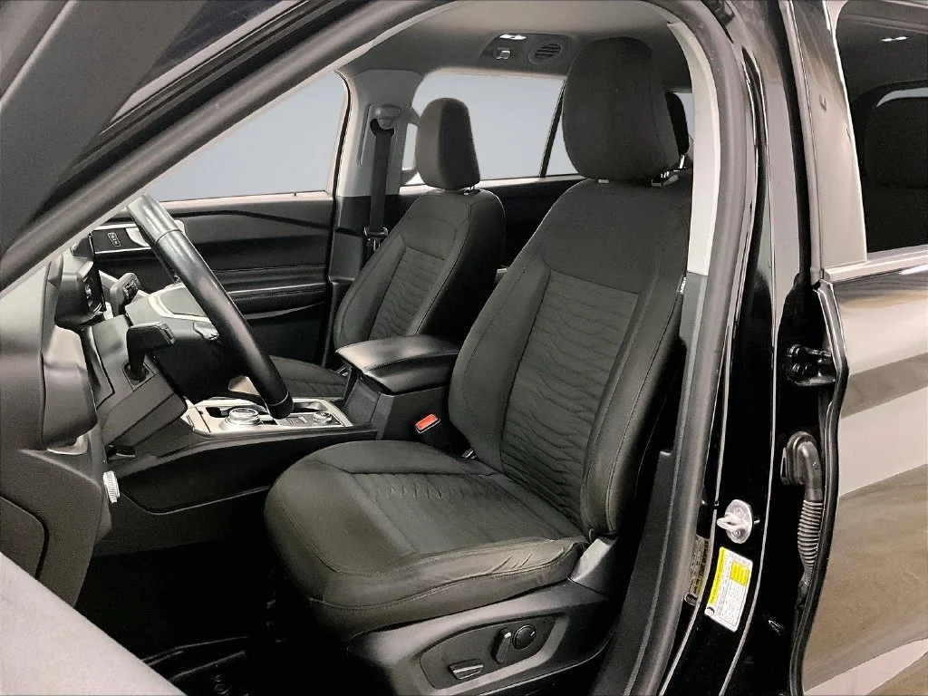 Used 2021 Black Ford XLT image 21