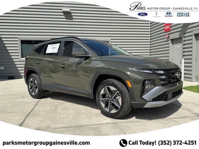 New 2025 Green Hyundai SEL image 1