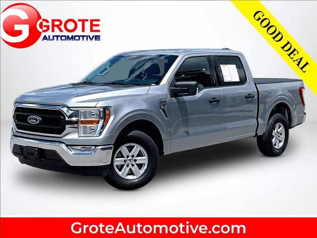 Used 2021 Silver Ford XLT image 1