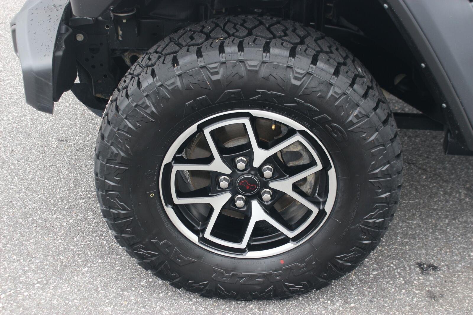 Used 2024 White Jeep Rubicon image 40
