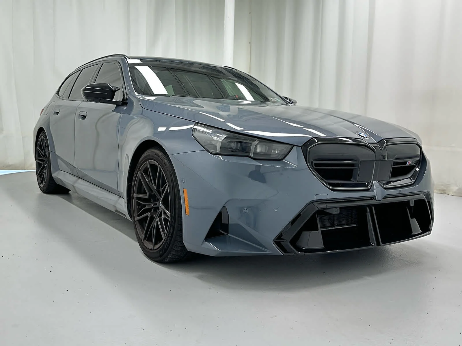 2027 BMW M5