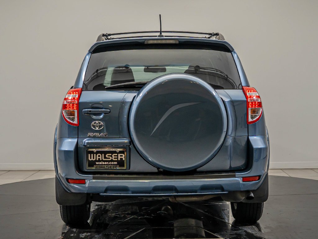 Used 2011 Pacific Blue Metallic Toyota Limited image 7