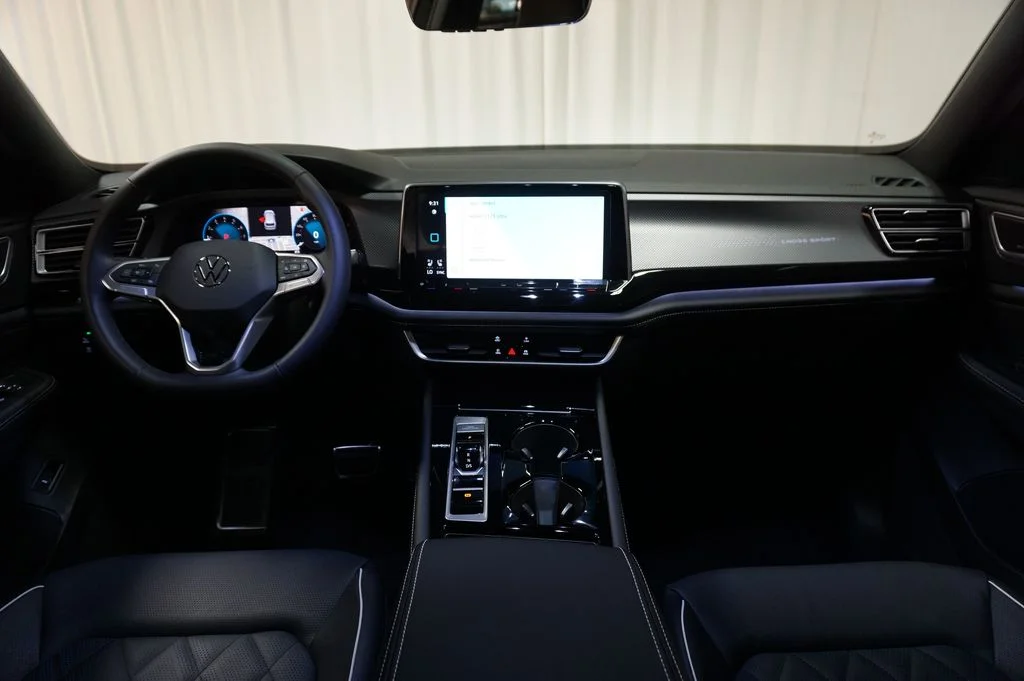 New 2026 Deep Black Volkswagen 2.0T SEL Premium R-Line image 13