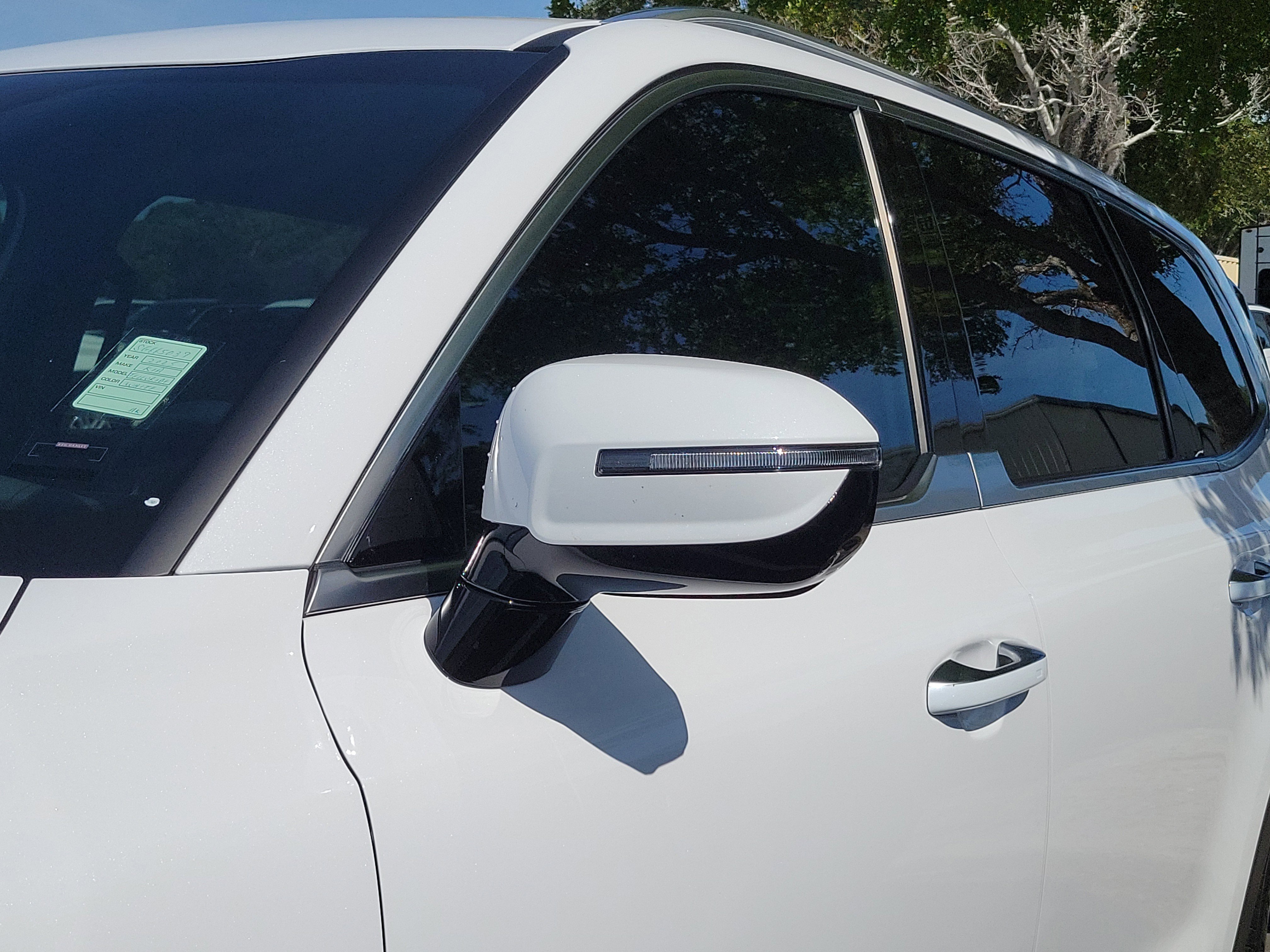 Used 2025 Glacial White Pearl Kia SX image 4