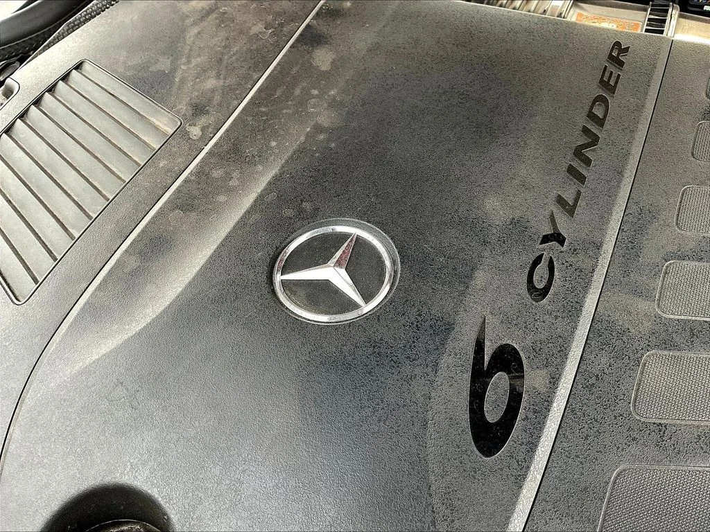 Used 2021 designo Cardinal Red Metallic Mercedes-Benz E 450 image 31