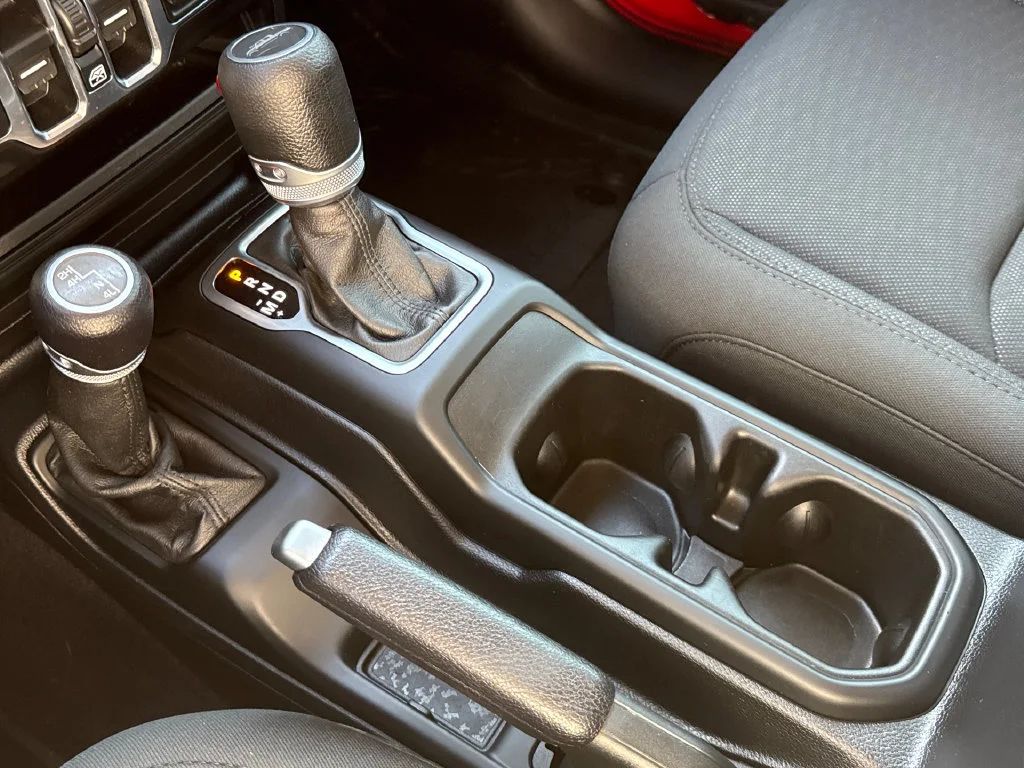 Used 2020 Red Jeep Sport image 29