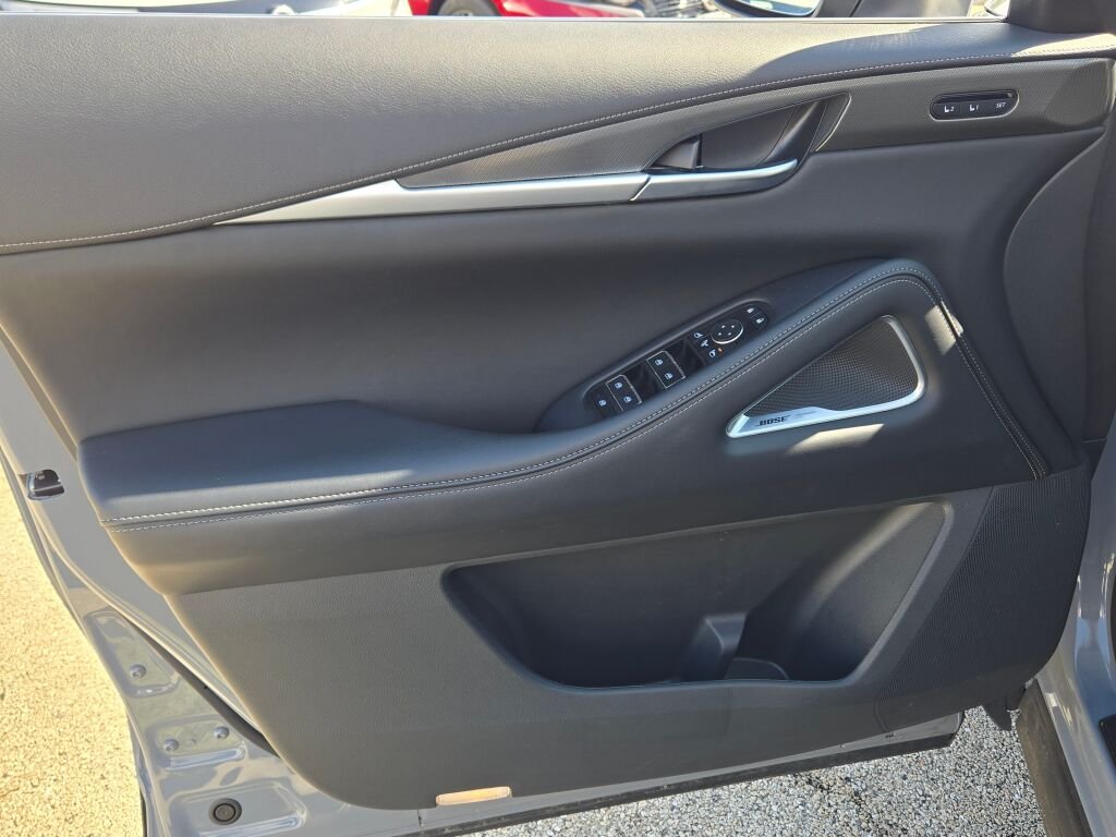 Used 2025 Gray INFINITI LUXE image 25