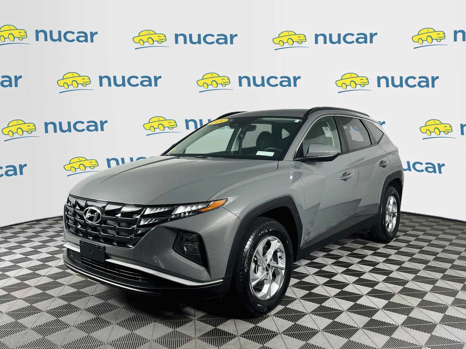 Used 2024 Hampton Gray Hyundai SEL image 3