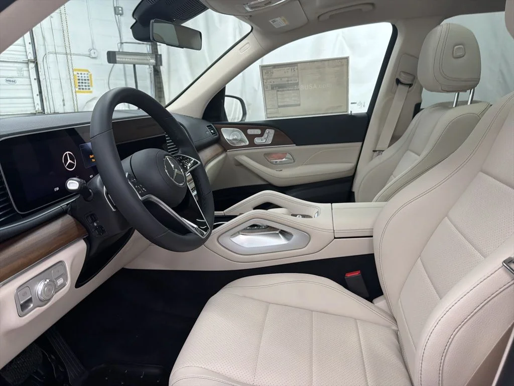 New 2026 White Mercedes-Benz GLS 450 image 13