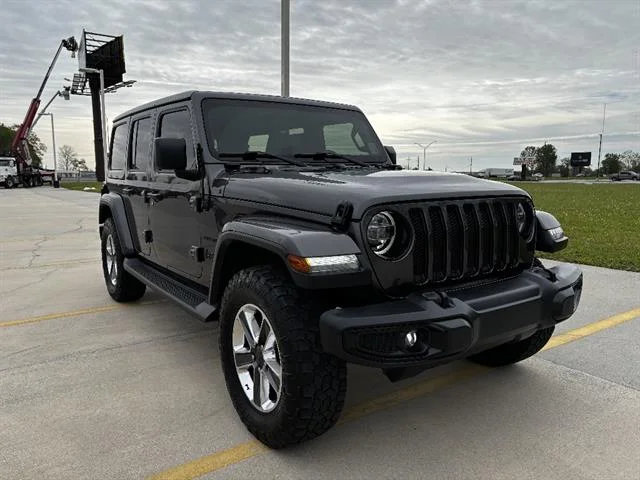 2020 Jeep Wrangler Unlimited Sahara Altitude