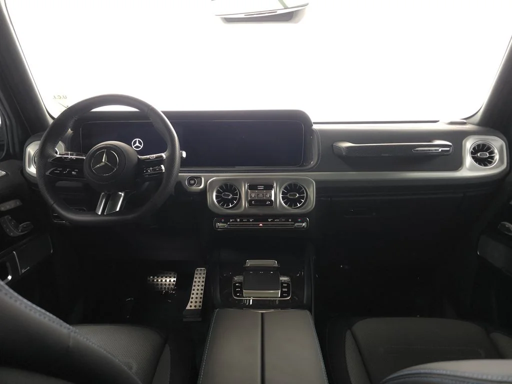 Certified Used 2025 Moonlight White Metallic Mercedes-Benz G 580 image 27