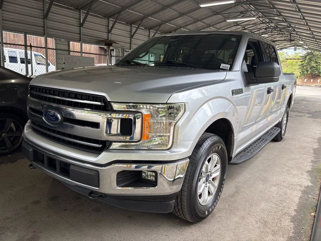 Used 2018 Silver Ford XLT image 1