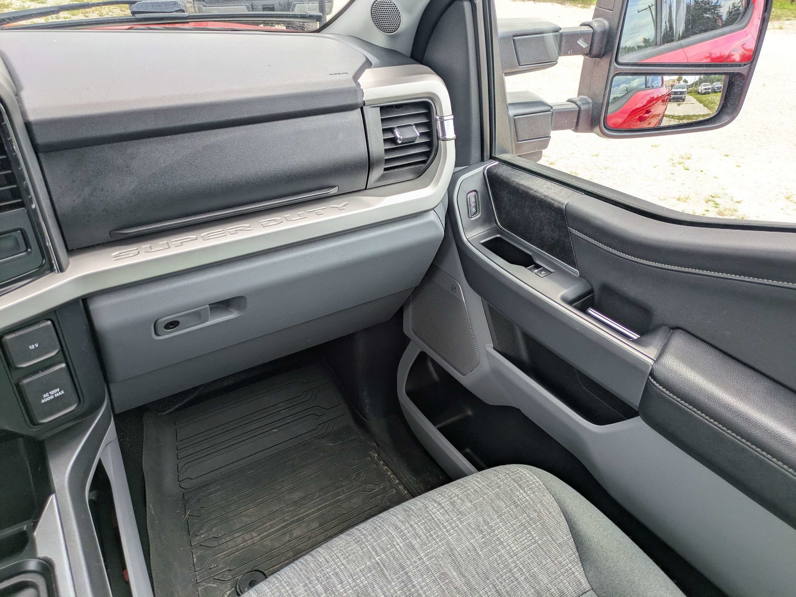 Used 2023  Ford XLT image 16