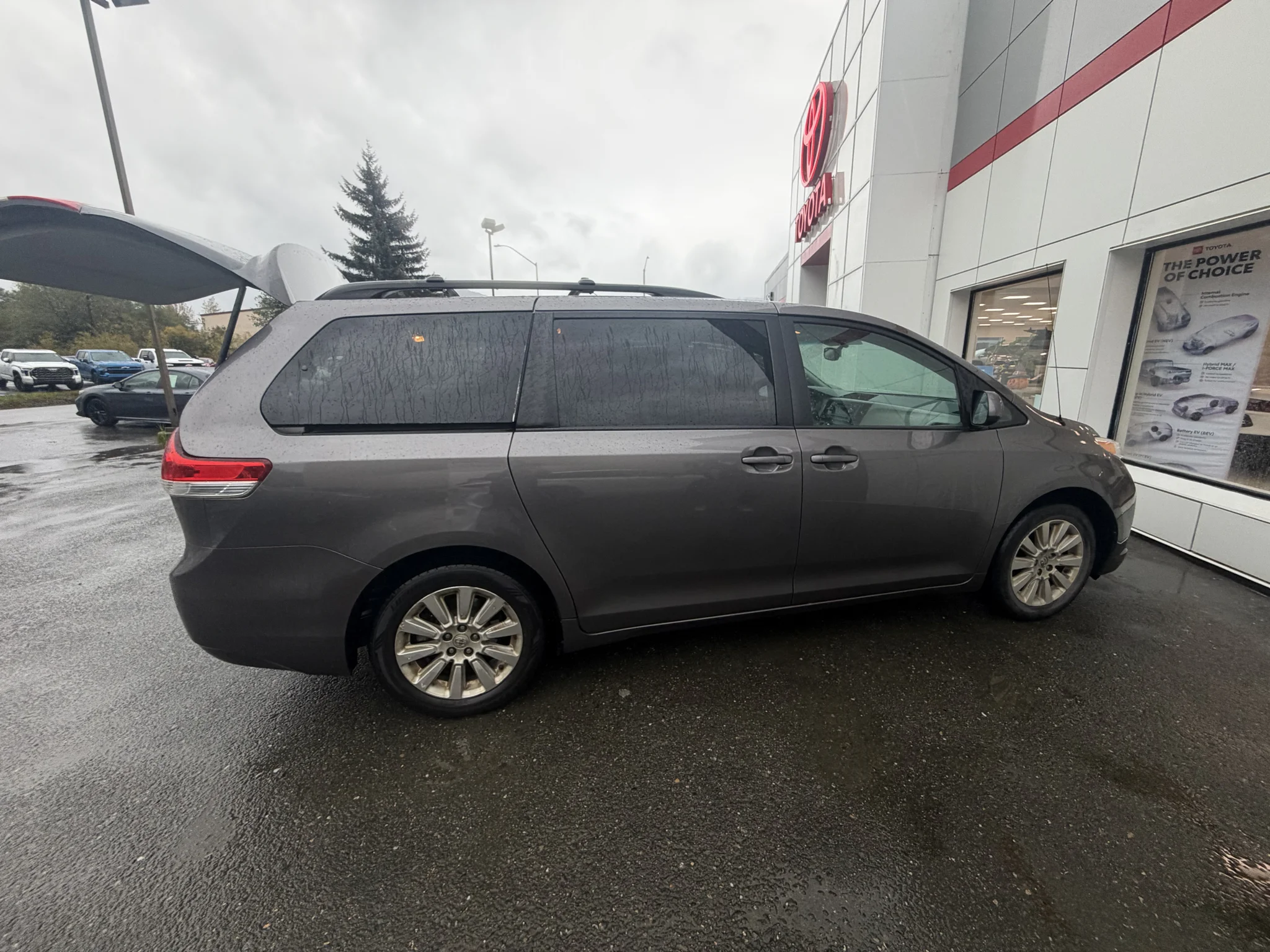 2014 Toyota Sienna LE