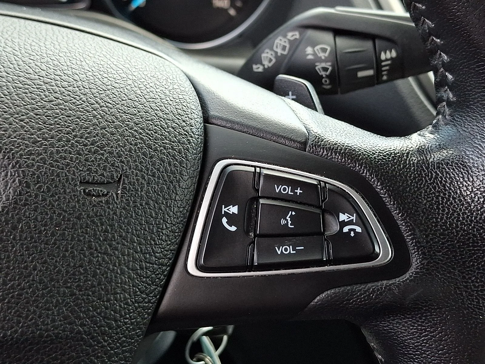 Used 2018 Black Ford SE image 23