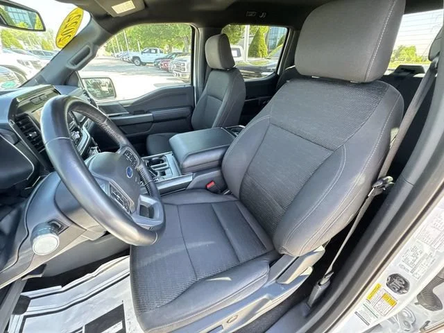 Used 2022 White Ford XL image 19
