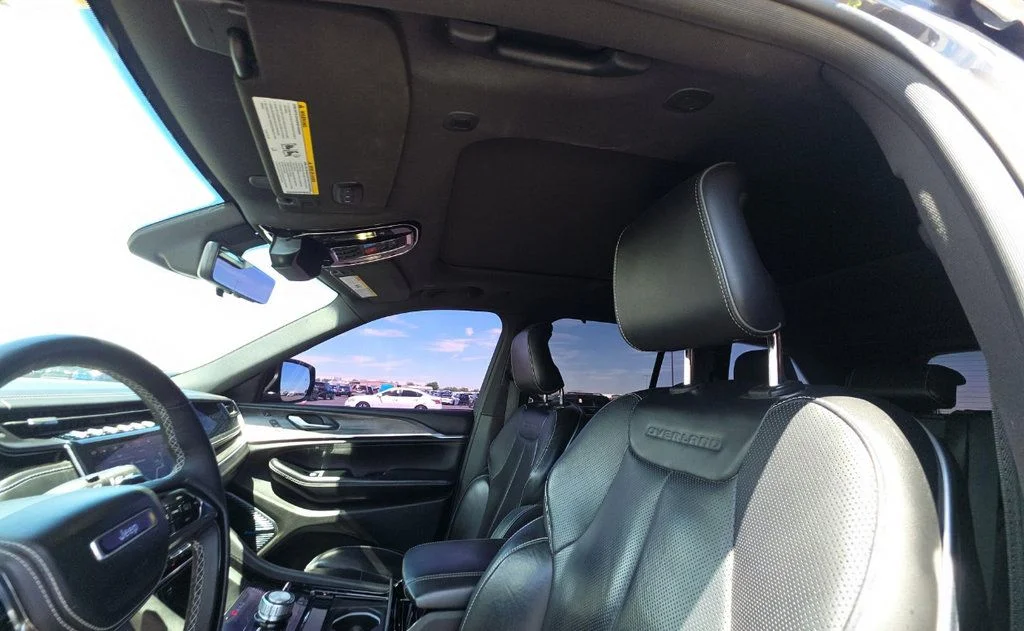 Used 2022 Gray Jeep Overland 4xe image 20