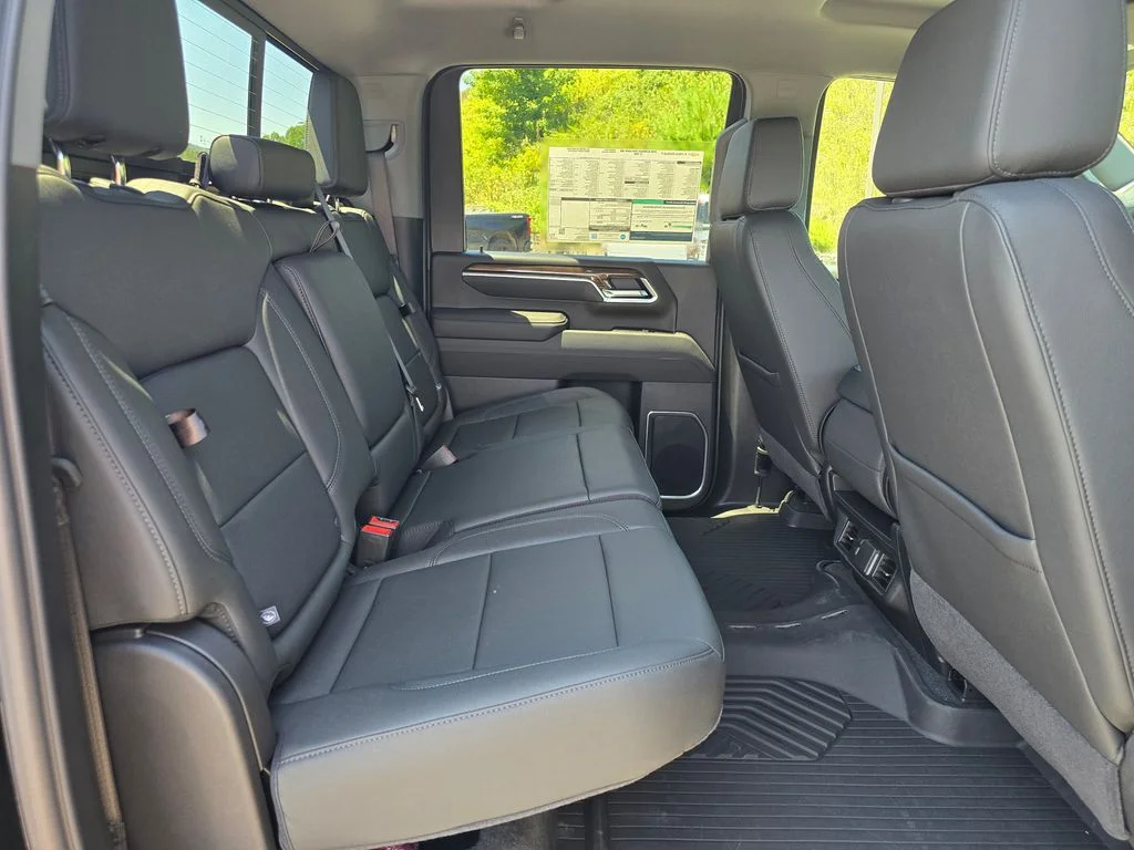 New 2026 Black Chevrolet LT image 25