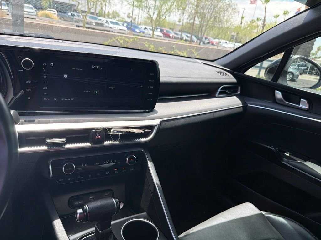 Used 2022 White Kia GT-Line image 10