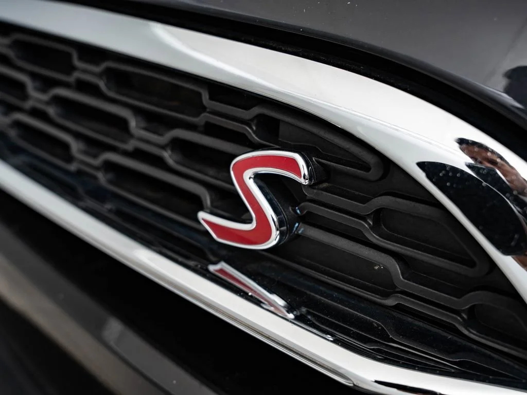 Used 2017 Gray Metallic MINI Clubman image 15